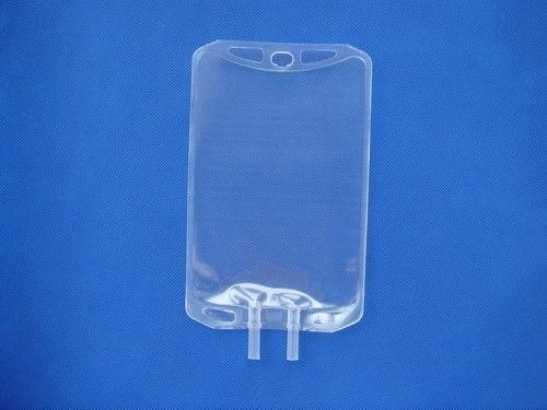 Saco descartável da infusão do pvc da categoria médica do ambiente 3000ml não - com vários conectores